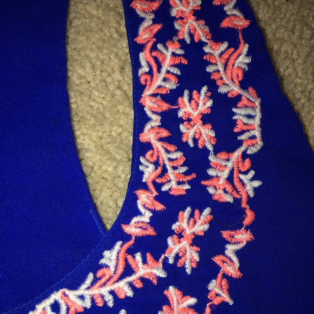 Blue Tanktop - Picture 3 of 4